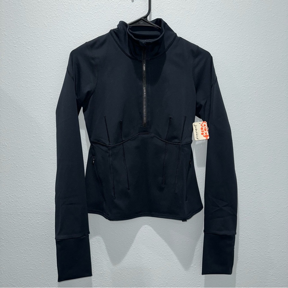 NWT Free People Run The Course Half Zip Up Layer Black Long Sleeve Gym Running